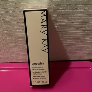Mary Kay Foundation Beige 6
